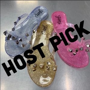 Super cute flip flop sandals for the Spring Time!
